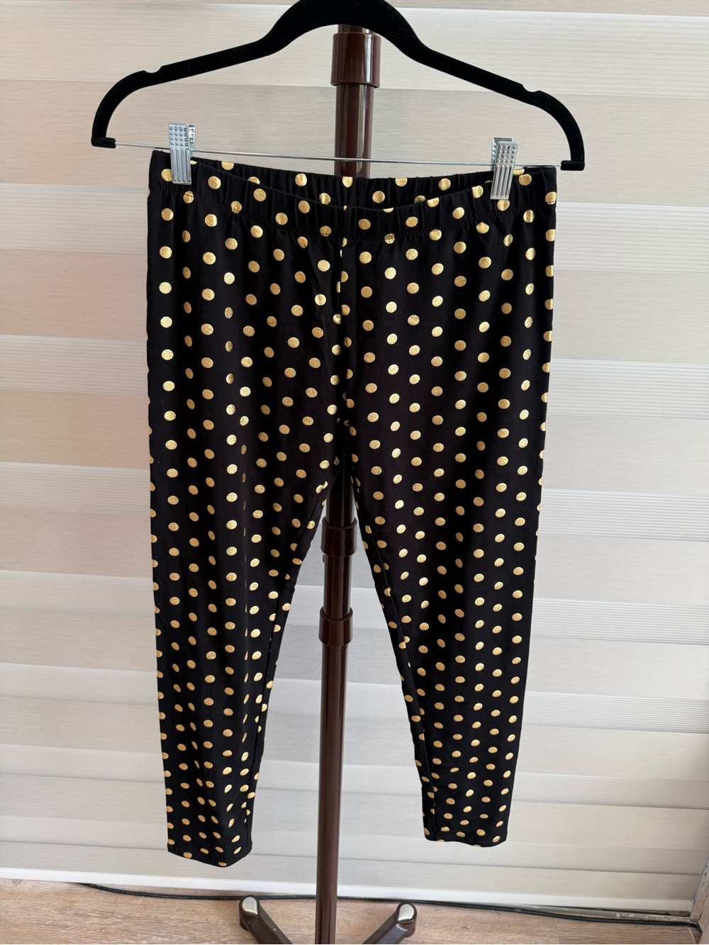 No Boundaries Black Skinny Gold Polka Dot Pants - Picture 4 of 7